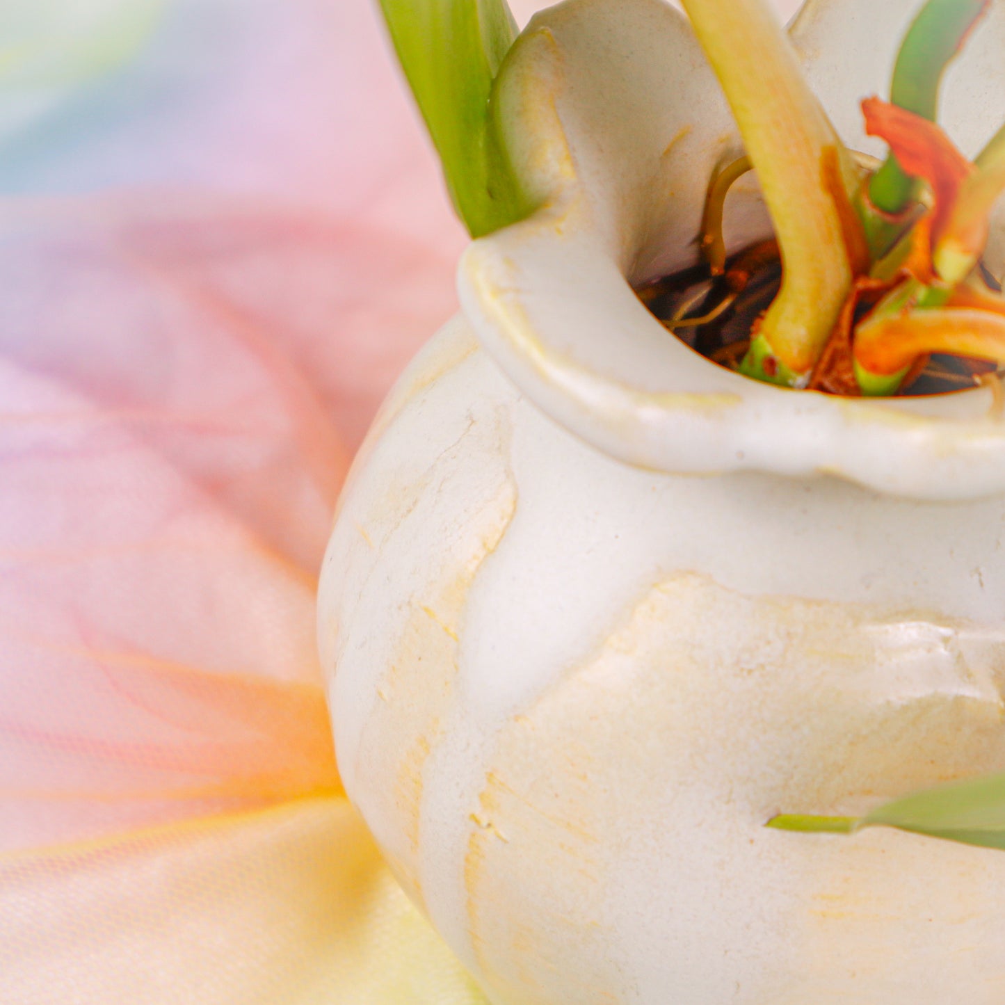 Flower Vase in Light Yellow | Vase