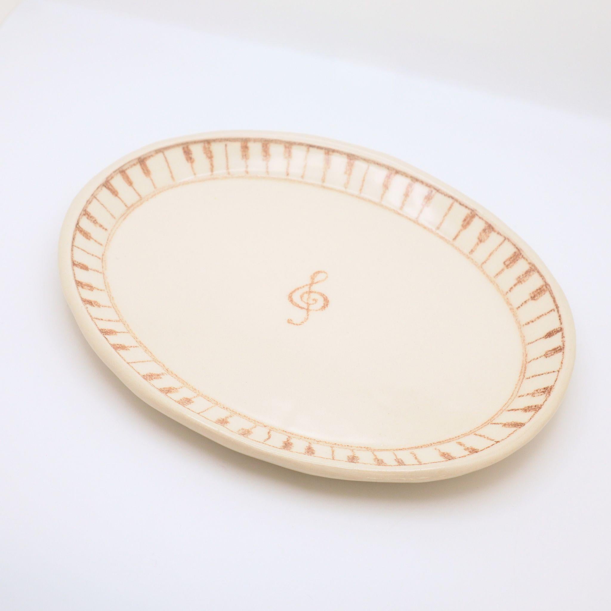 Melody | Plate