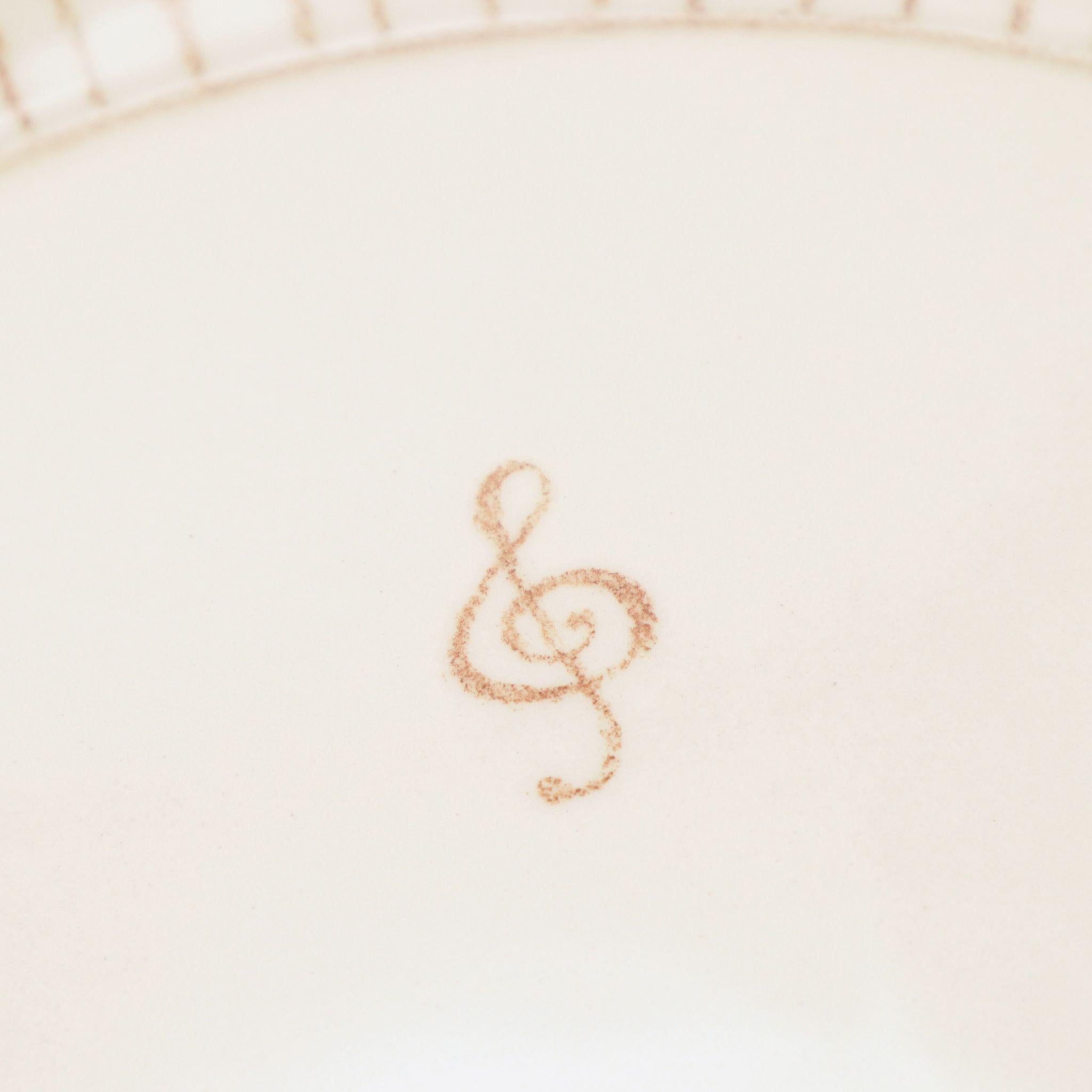 Melody | Plate