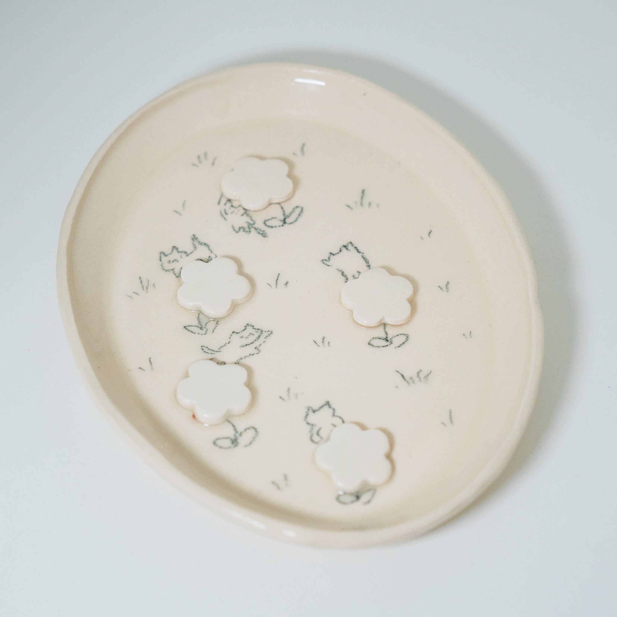 Hidden in the Flowers | Plate